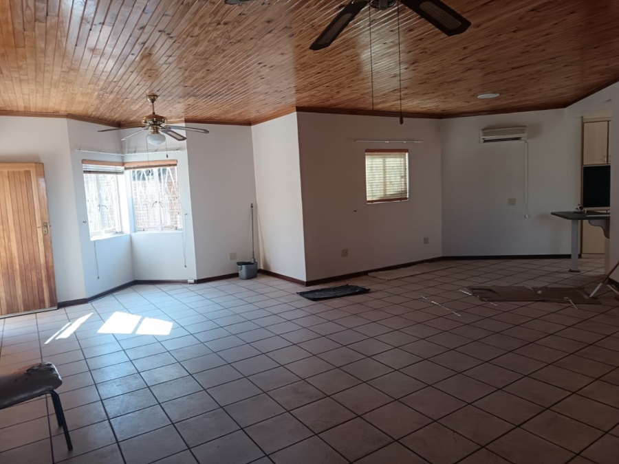 3 Bedroom Property for Sale in Hillcrest Northern Cape